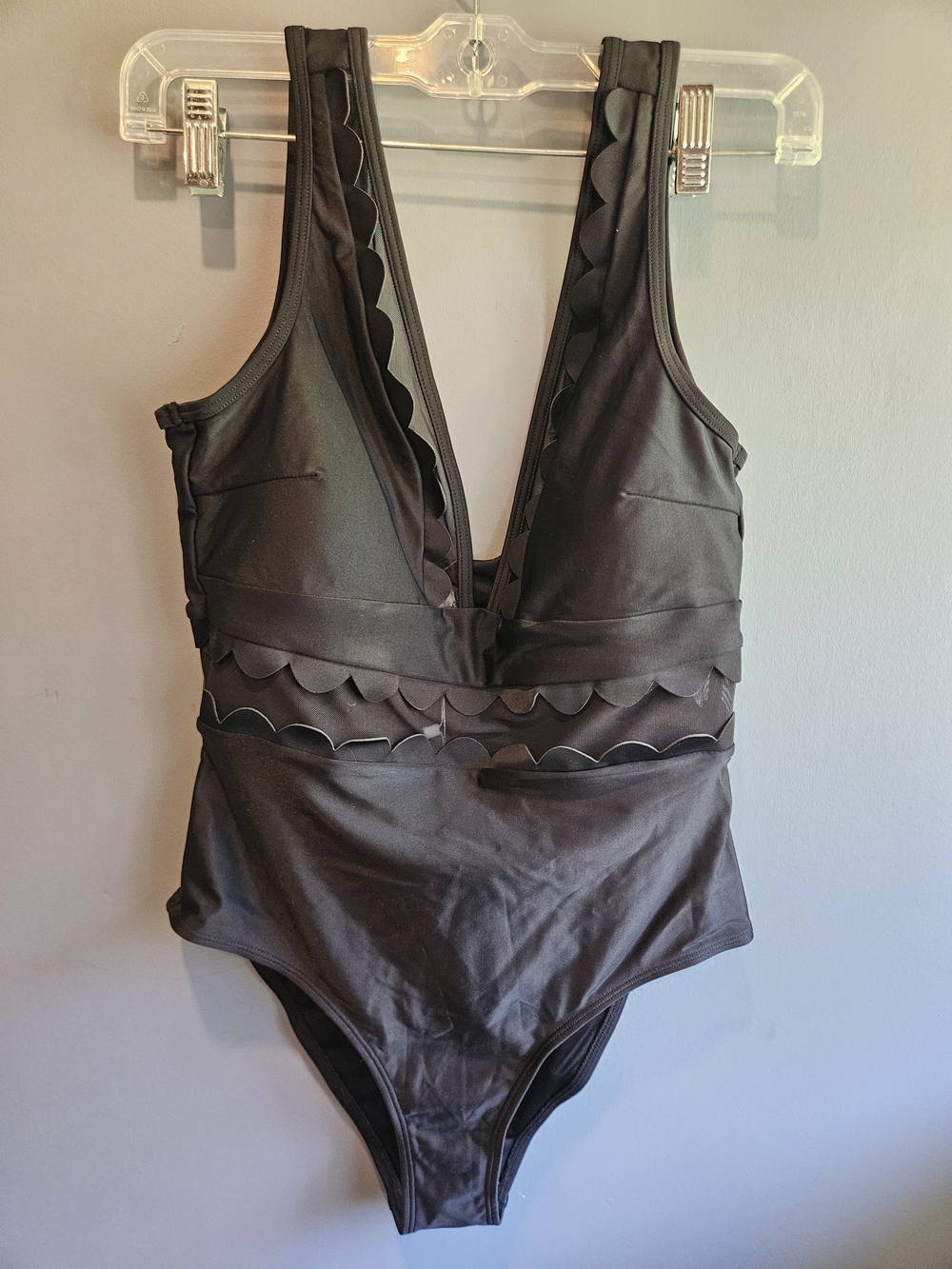 Cupshe Black Scalloped V-Neck One-Piece Swimsuit